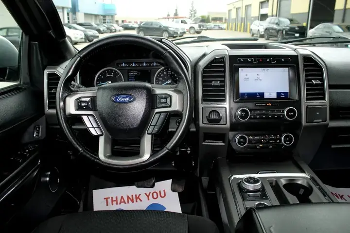 Ford Expedition 2021 photo 2