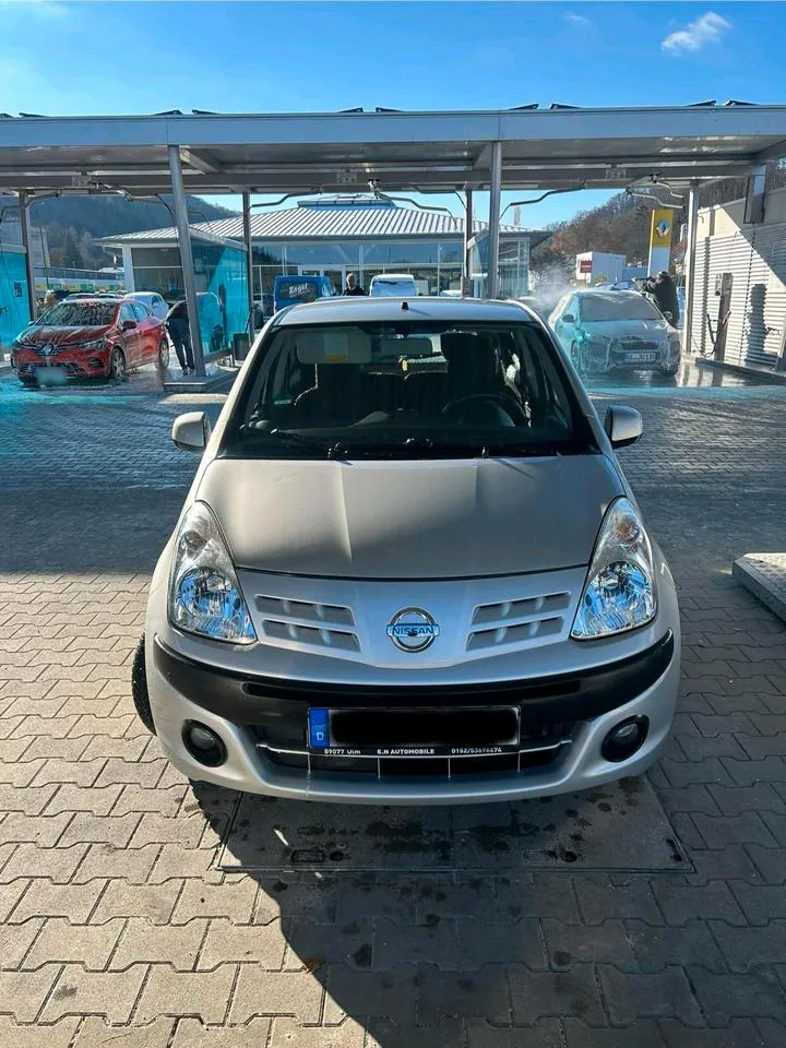 Nissan Pixo