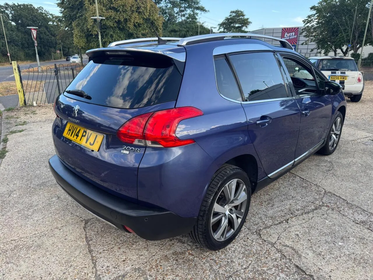 Peugeot 2008 2014 photo 4