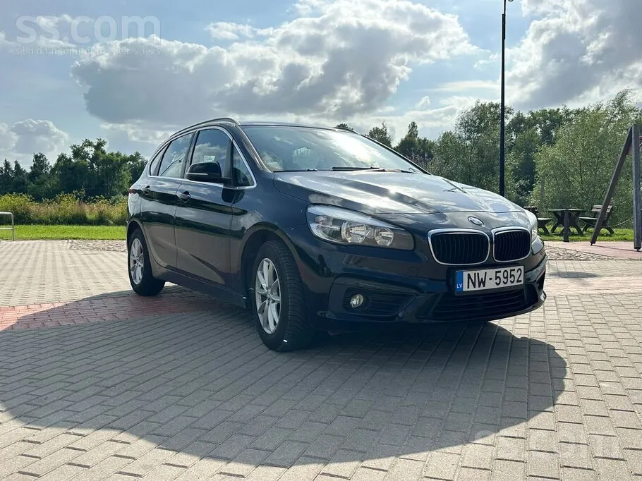 BMW 216D Active Tourer 2015 photo 3