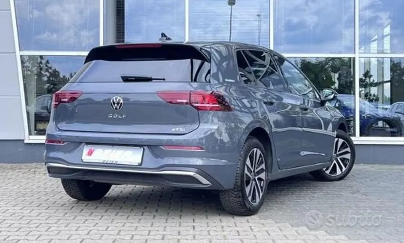 Volkswagen Golf 2026 photo 3