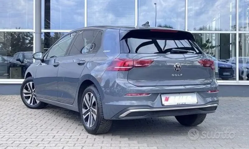 Volkswagen Golf 2026 photo 4