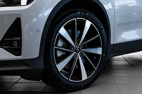 Polestar 2 2021 photo 3