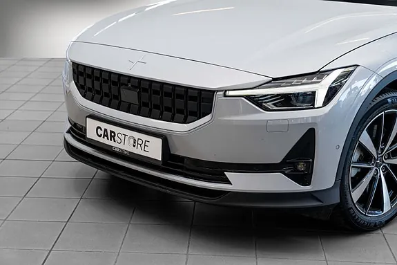 Polestar 2 2021 photo 2