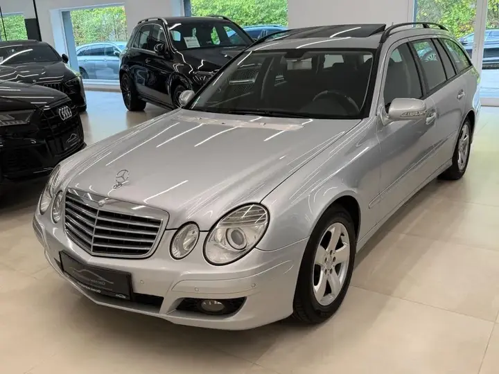 Mercedes-Benz E 220 Cdi