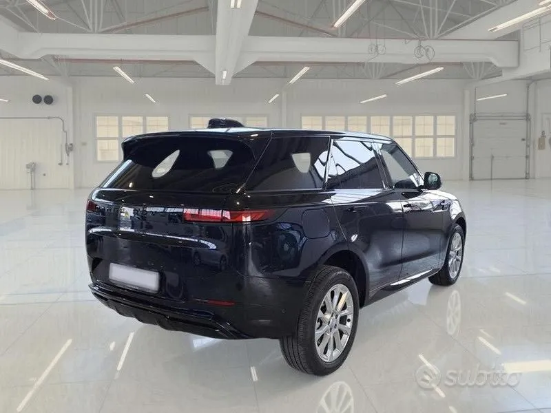 Land Rover Range Rover Sport 2025 photo 4