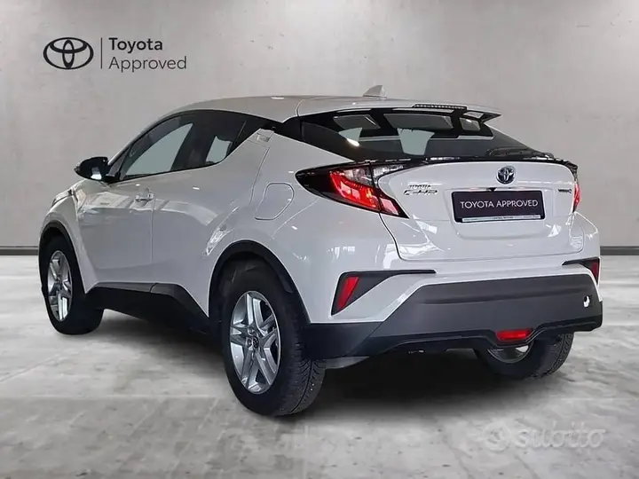 Toyota C-Hr 2024 photo 3