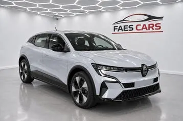 Renault Megane 2022 photo 2
