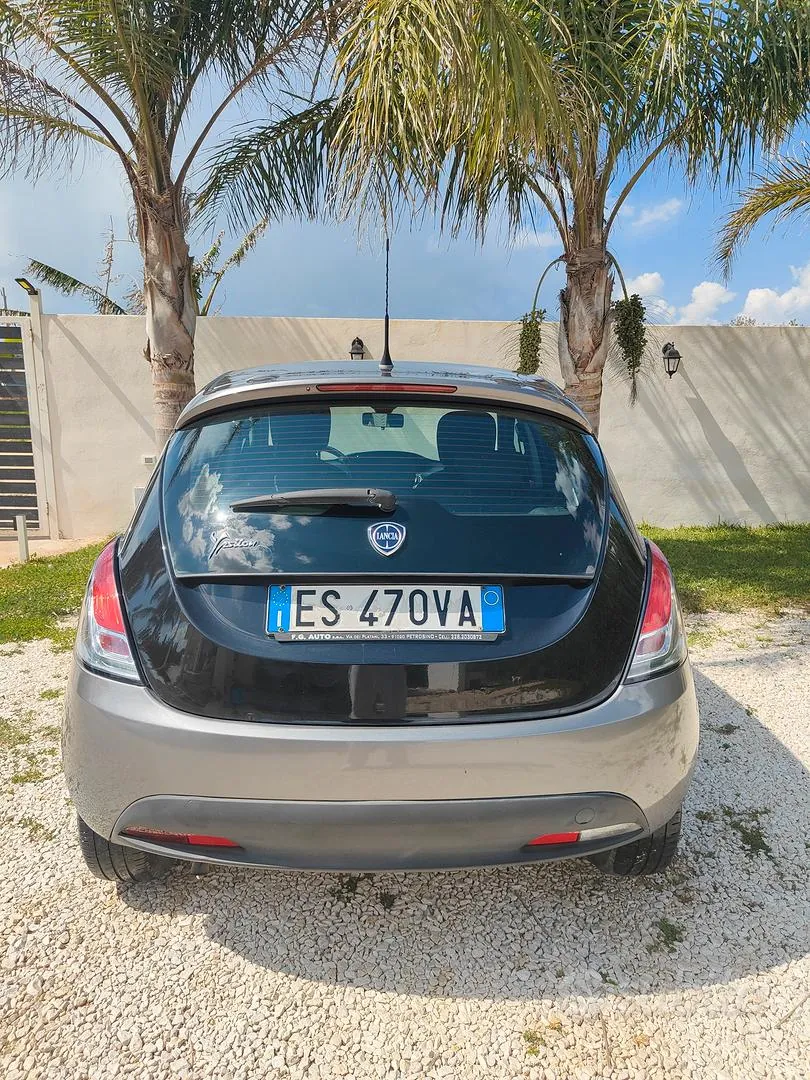Lancia Ypsilon 2013 photo 3