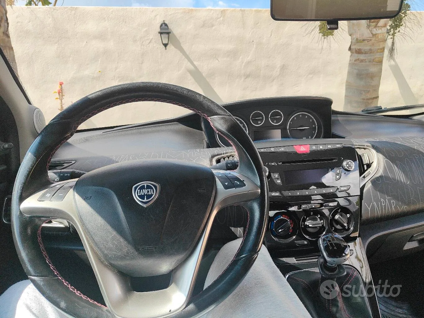 Lancia Ypsilon 2013 photo 5