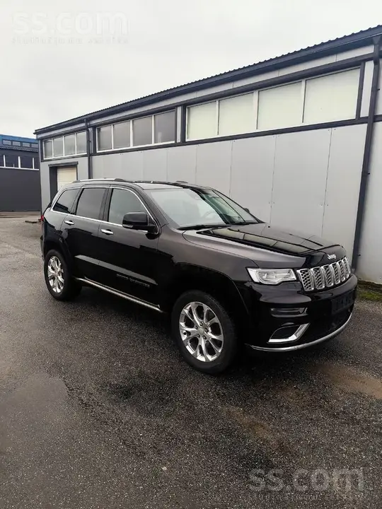 Jeep Grand Cherokee 2020 photo 2