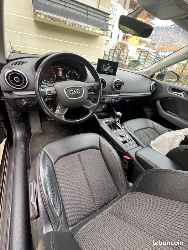 Audi A3 2015 photo 3
