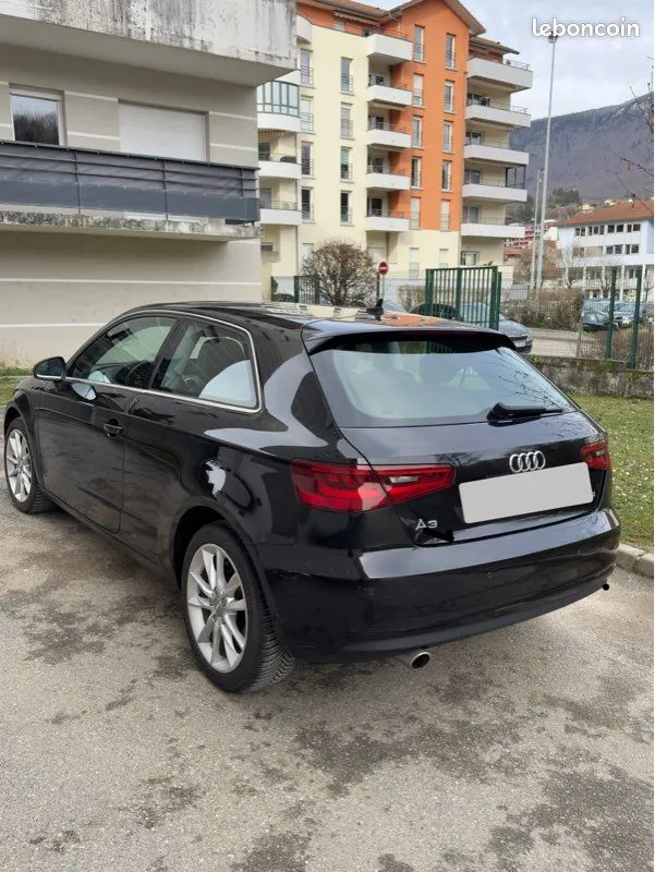 Audi A3 2015 photo 2