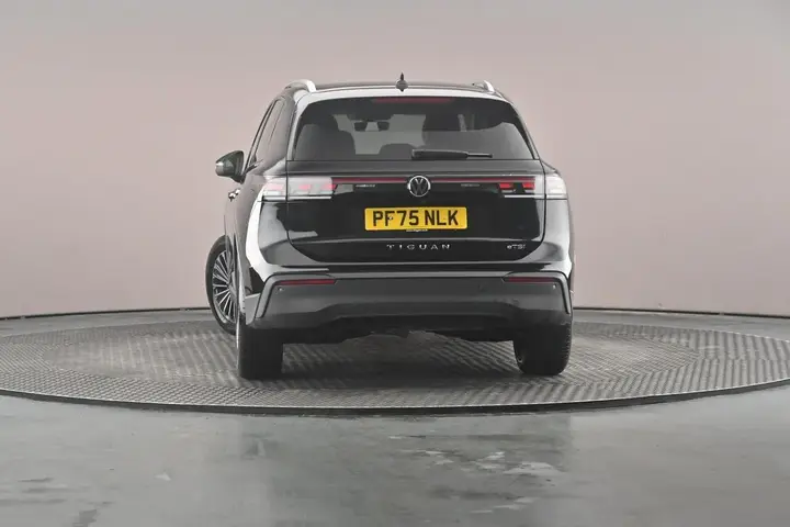 Volkswagen Tiguan 2025 photo 3