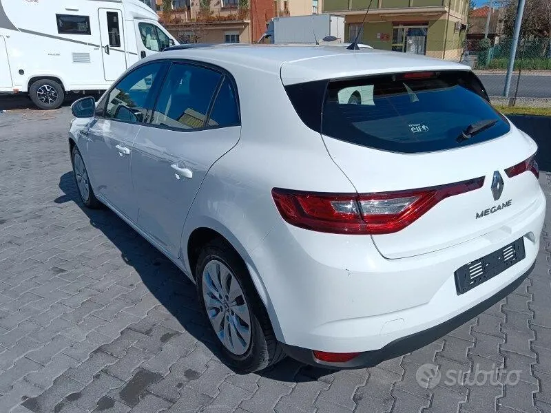 Renault Megane 2019 photo 4