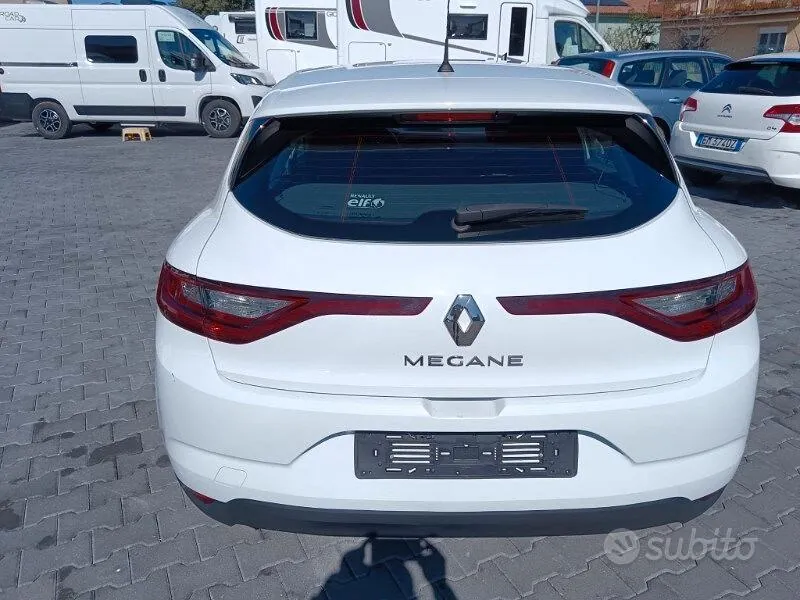 Renault Megane 2019 photo 5