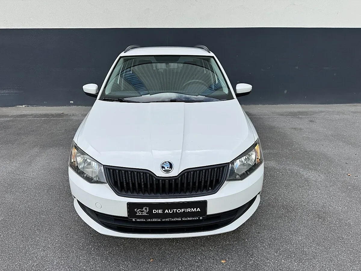 Skoda Fabia 2015 photo 3
