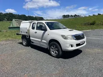 Toyota Hilux 2013 photo 2