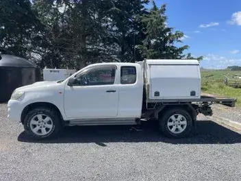 Toyota Hilux 2013 photo 4