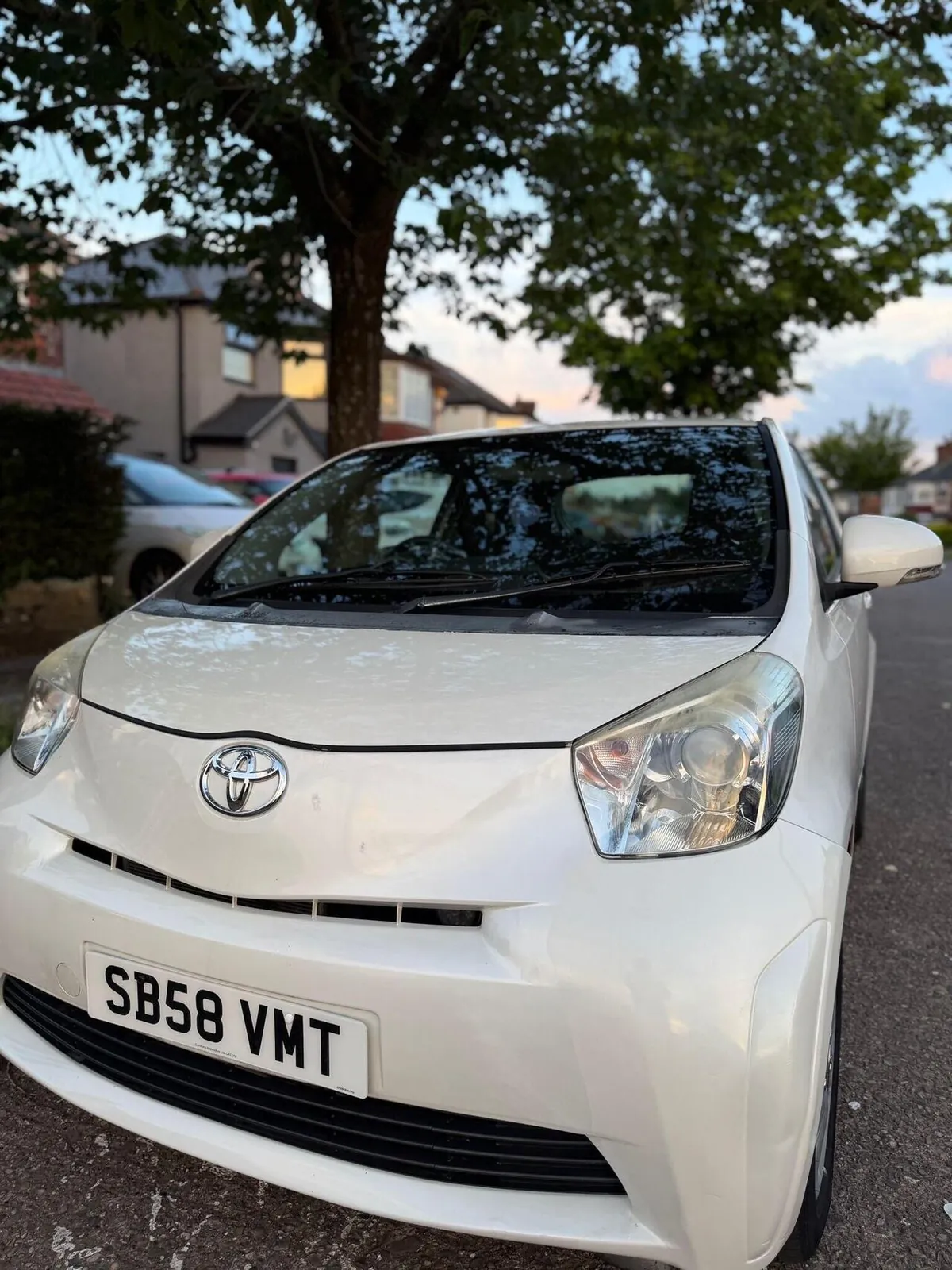 Toyota Iq 2009 photo 2