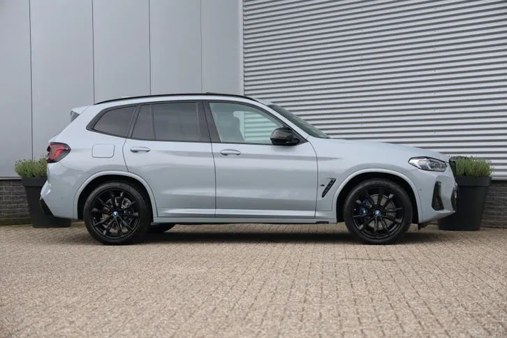 BMW X3 2023 photo 2