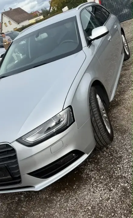 Audi A4 2015 photo 2