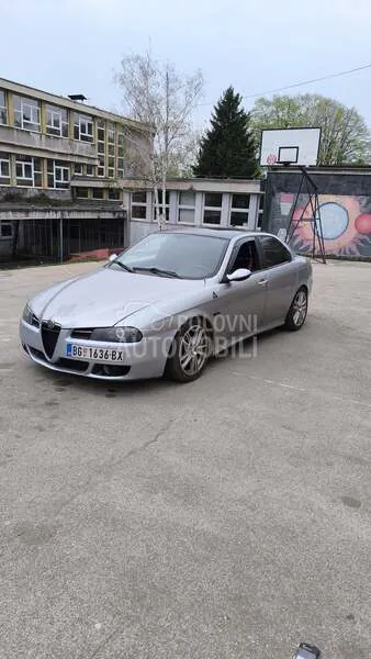 Alfa Romeo 156 2004 photo 2