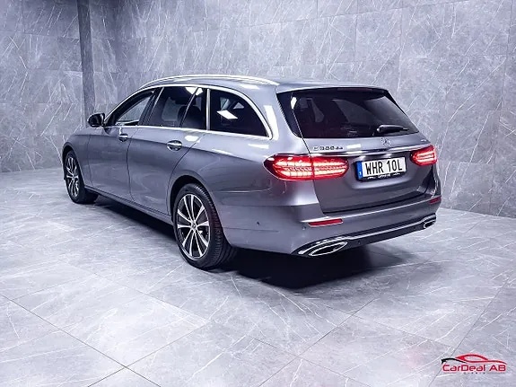 Mercedes-Benz E300 2022 photo 5