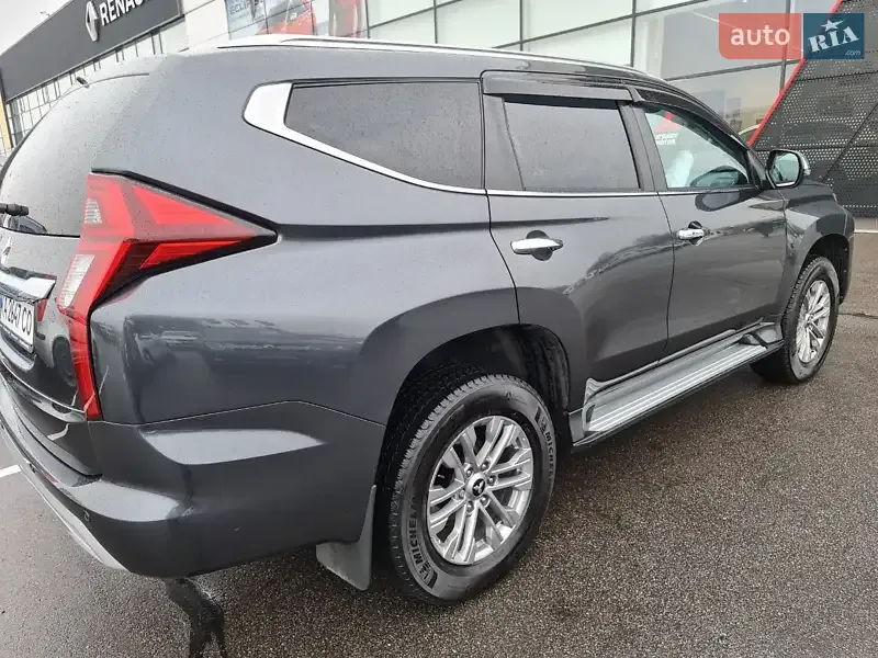 Mitsubishi Pajero Sport 2020 photo 3
