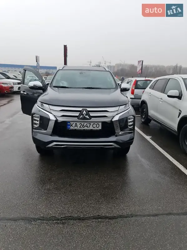 Mitsubishi Pajero Sport 2020 photo 4