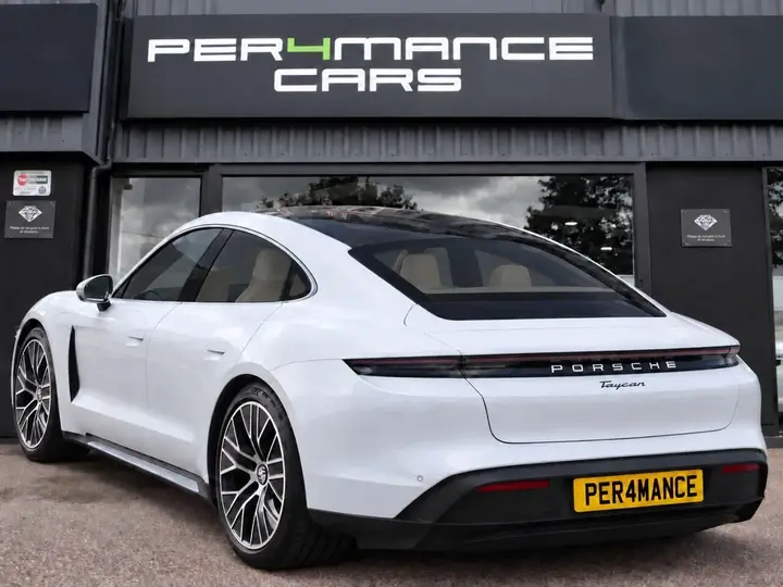 Porsche Taycan 2021 photo 4