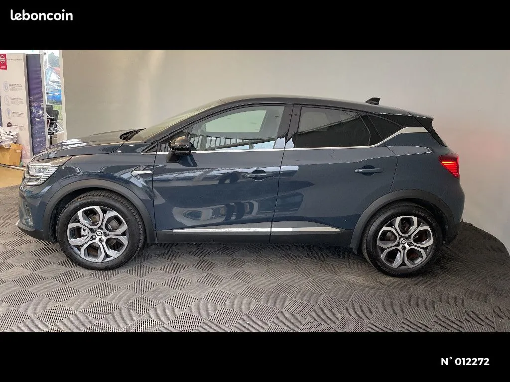 Renault Captur 2023 photo 2