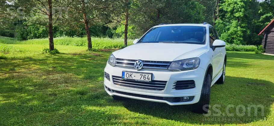 Volkswagen Touareg 2012 photo 2