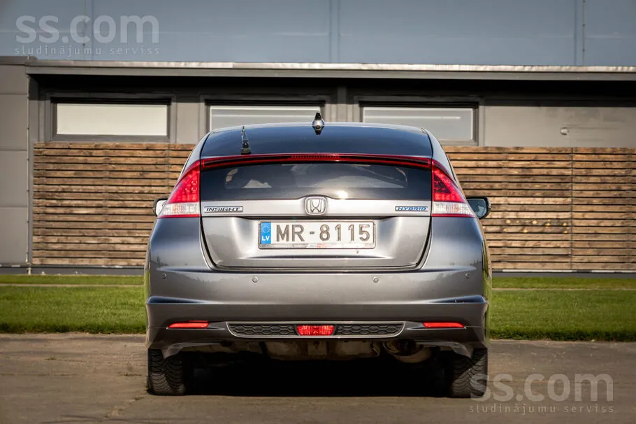 Honda Insight 2015 photo 5