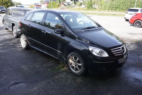 Mercedes-Benz B180 D 2008 photo 2