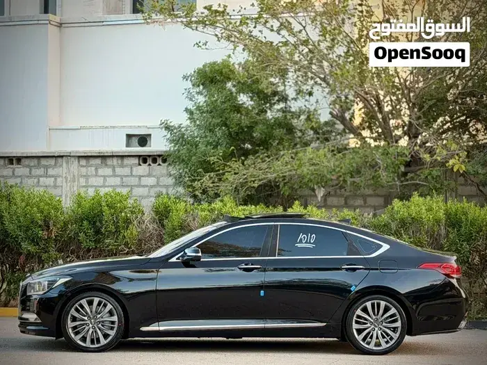Genesis G80 2015 photo 2