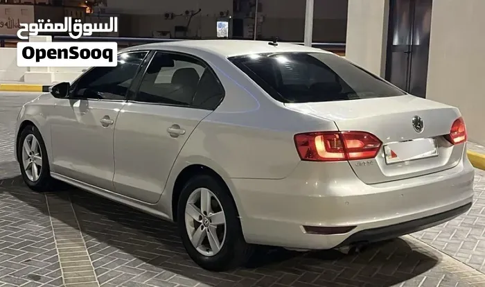 Volkswagen Jetta 2012 photo 4