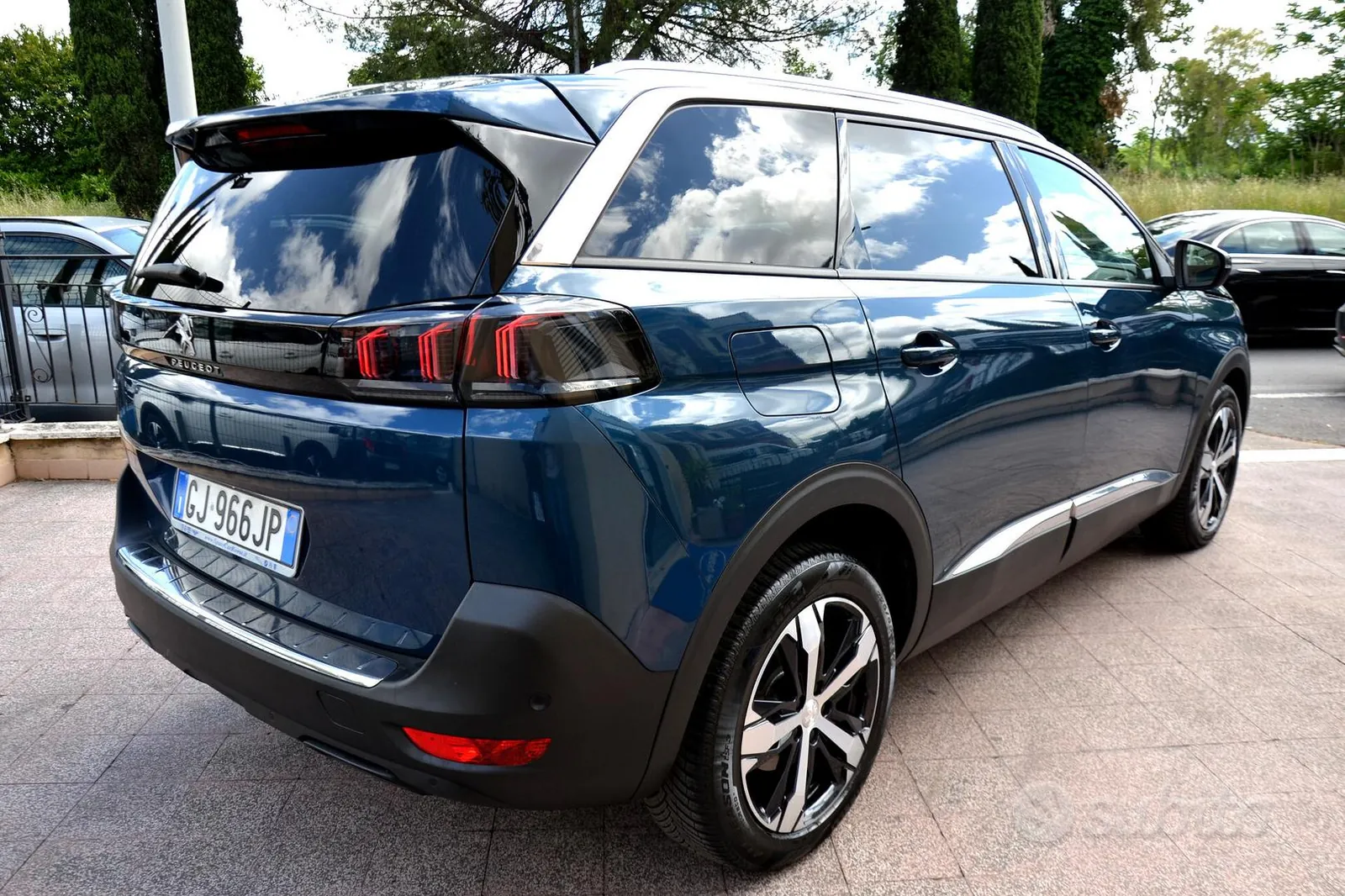 Peugeot 5008 2022 photo 5