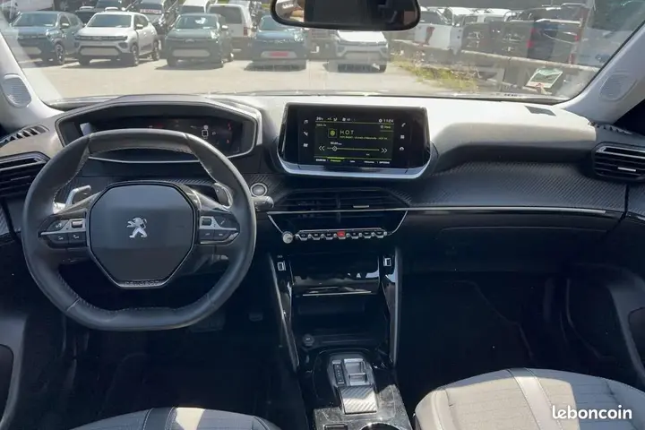 Peugeot 2008 2022 photo 3