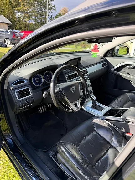 Volvo V70 2013 photo 5