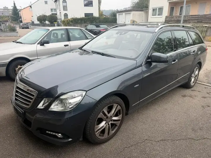 Mercedes-Benz E