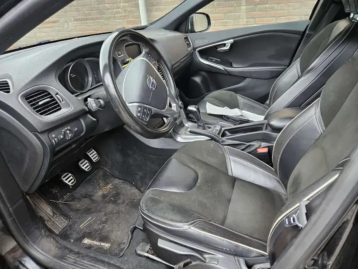 Volvo V40 2015 photo 5
