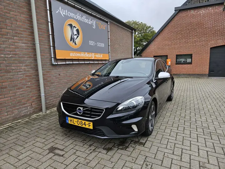 Volvo V40