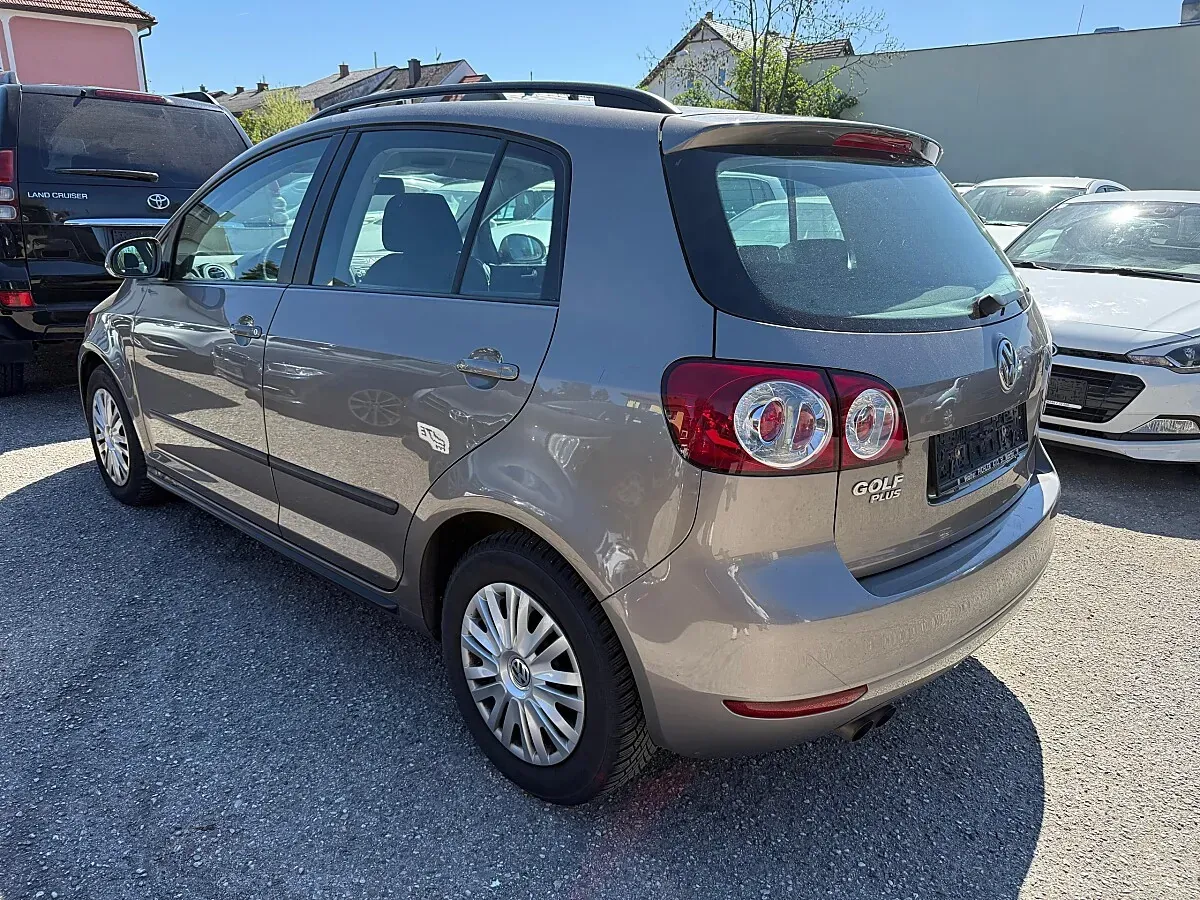 Volkswagen Golf 2009 photo 3