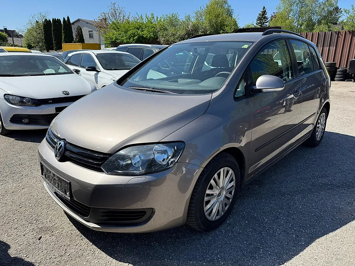 Volkswagen Golf 2009 photo 2
