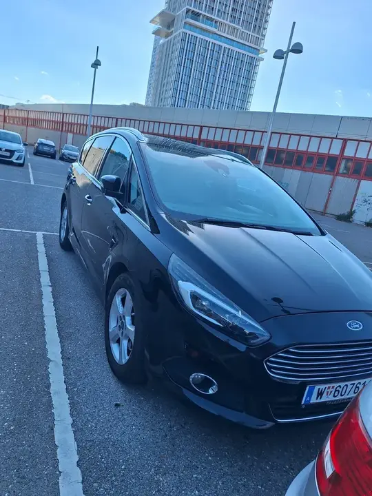 Ford S-Max