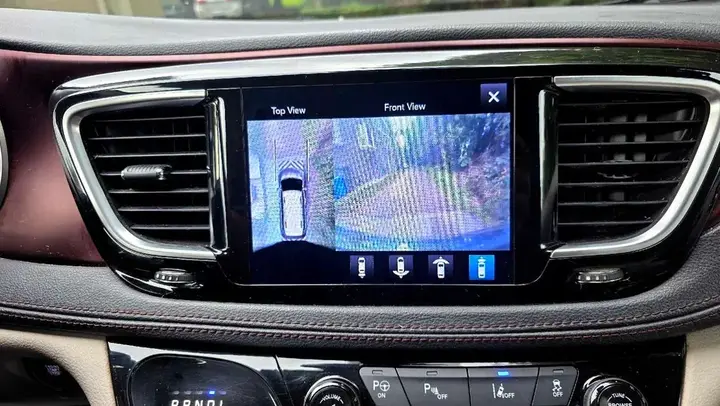 Chrysler Pacifica 2017 photo 4