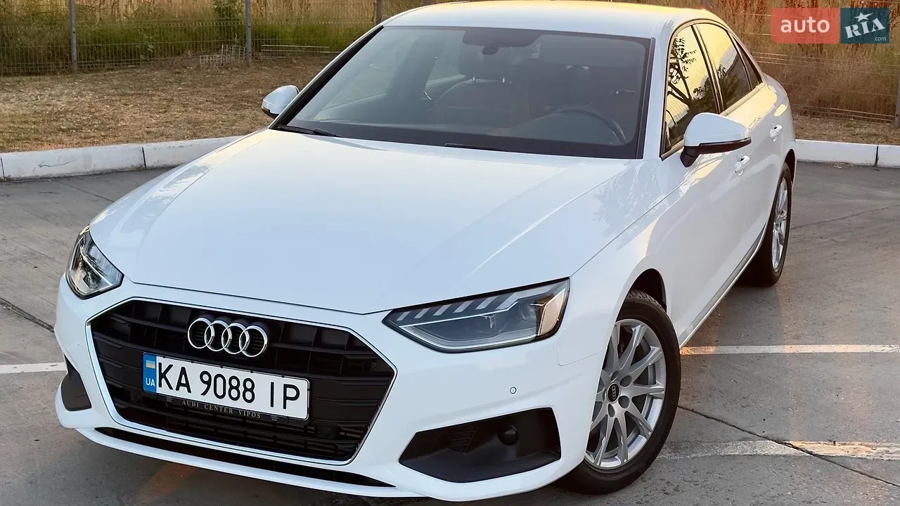 Audi A4 2022 photo 4