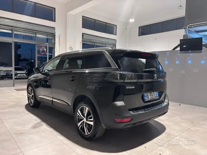 Peugeot 5008 2024 photo 5