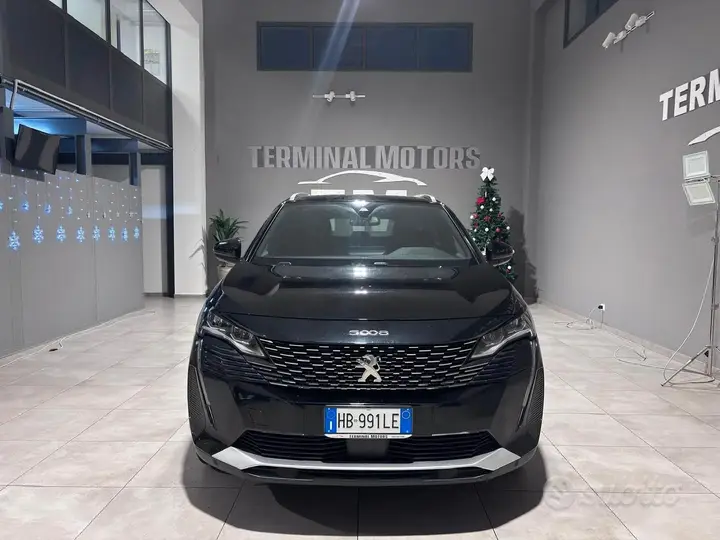 Peugeot 5008 2024 photo 3
